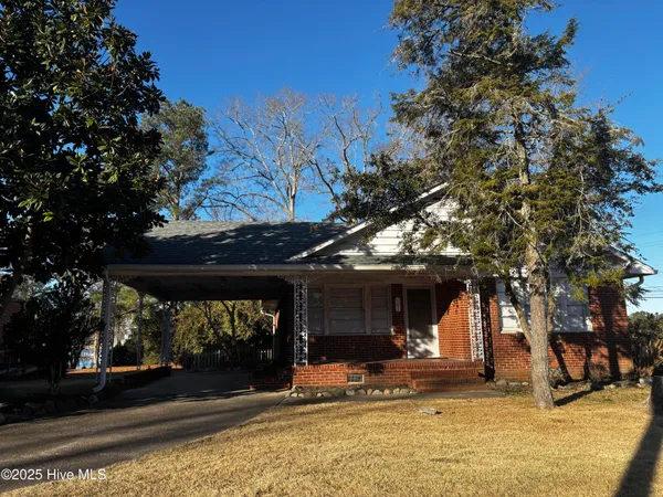 $1,600 | 101 South Main Street, Bath, NC 27808