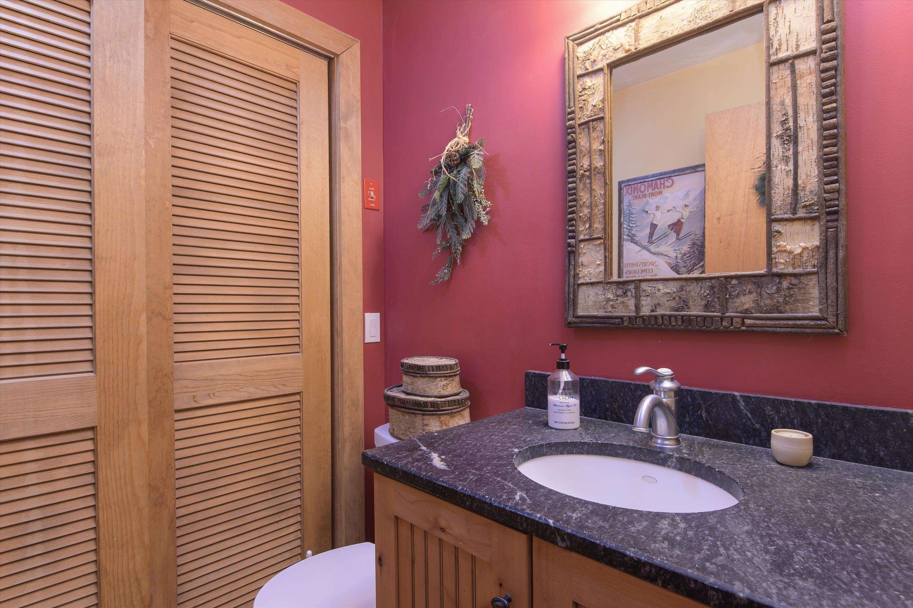 266 Okemo Trailside Extension, Unit 33B Ludlow, VT 05149 - Photo 21 of 40