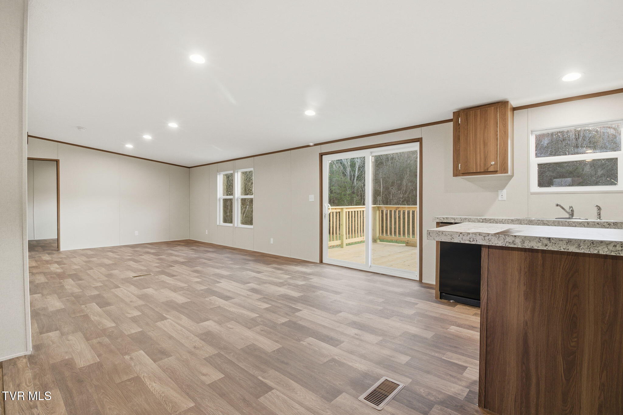 185 Union Road Greeneville, TN 37745 - Photo 13 of 47 16-web-or-mls-DZ3A2269