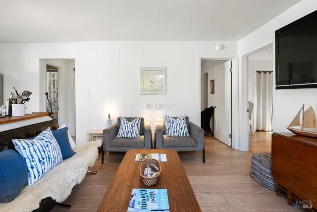 $2,300,000 | 40-42 Arenal Avenue, Stinson Beach, CA 94970