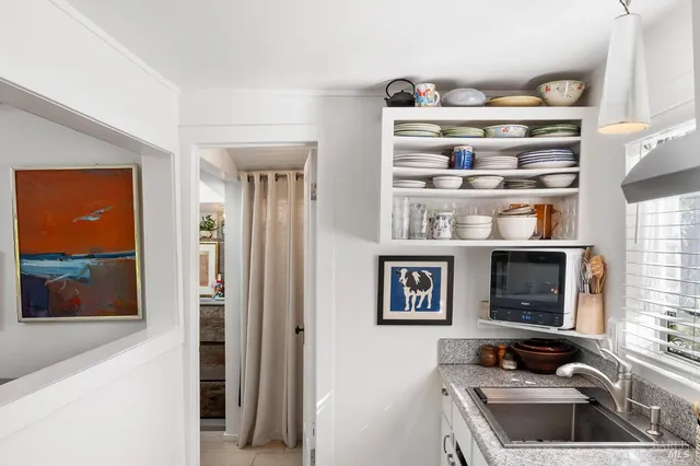 $2,300,000 | 40-42 Arenal Avenue, Stinson Beach, CA 94970