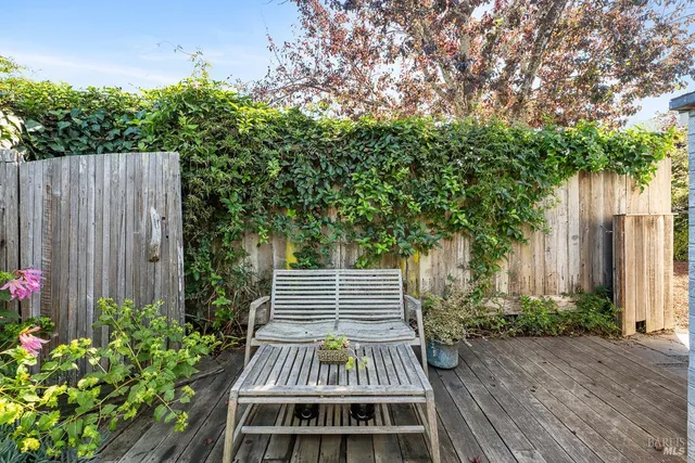 $2,300,000 | 40-42 Arenal Avenue, Stinson Beach, CA 94970