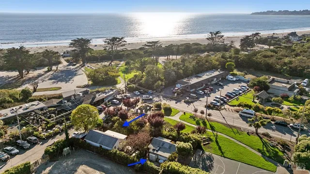 $2,300,000 | 40-42 Arenal Avenue, Stinson Beach, CA 94970