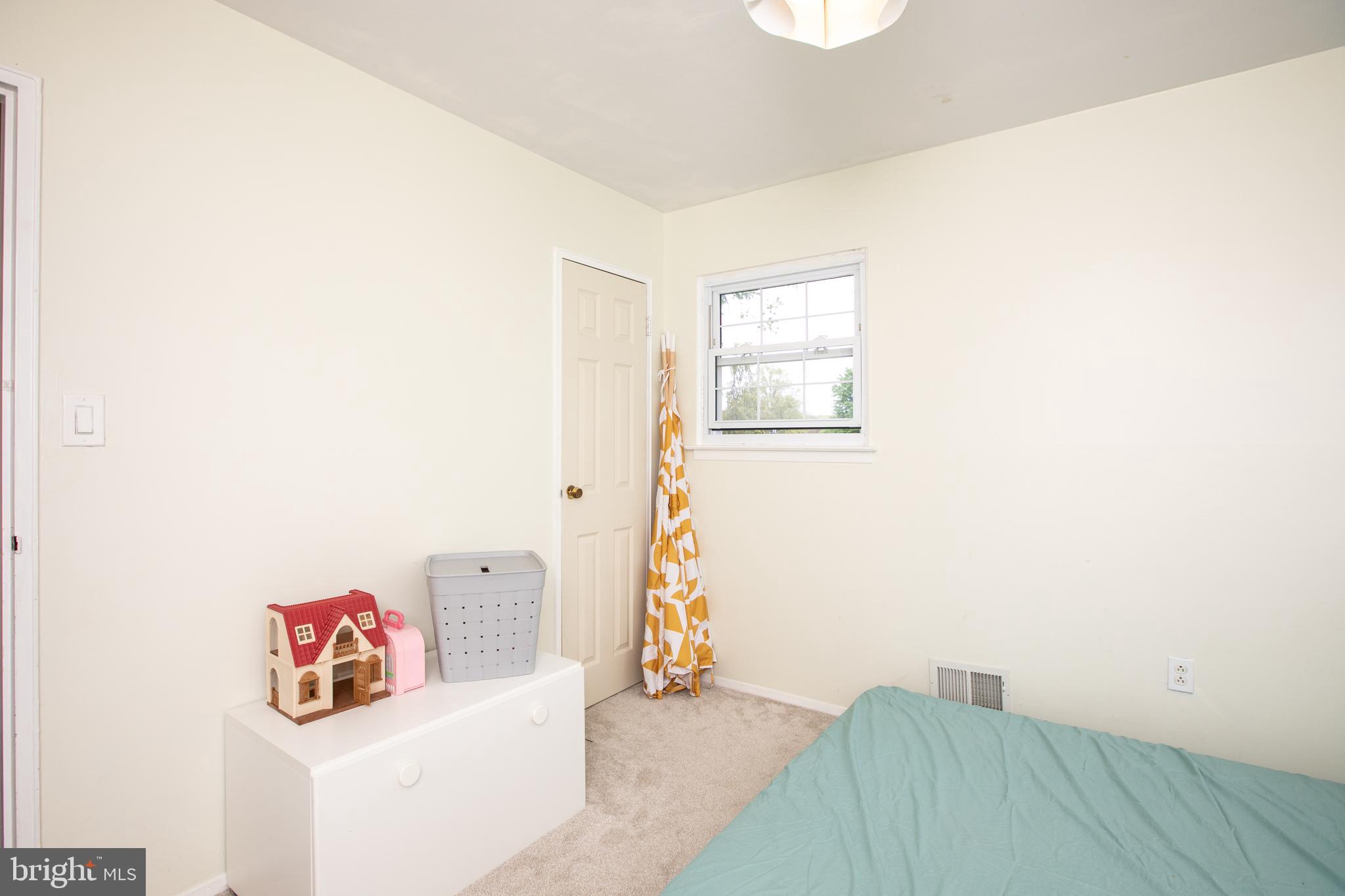 37 Albemarle Road Hamilton, NJ 08690 - Photo 27 of 33