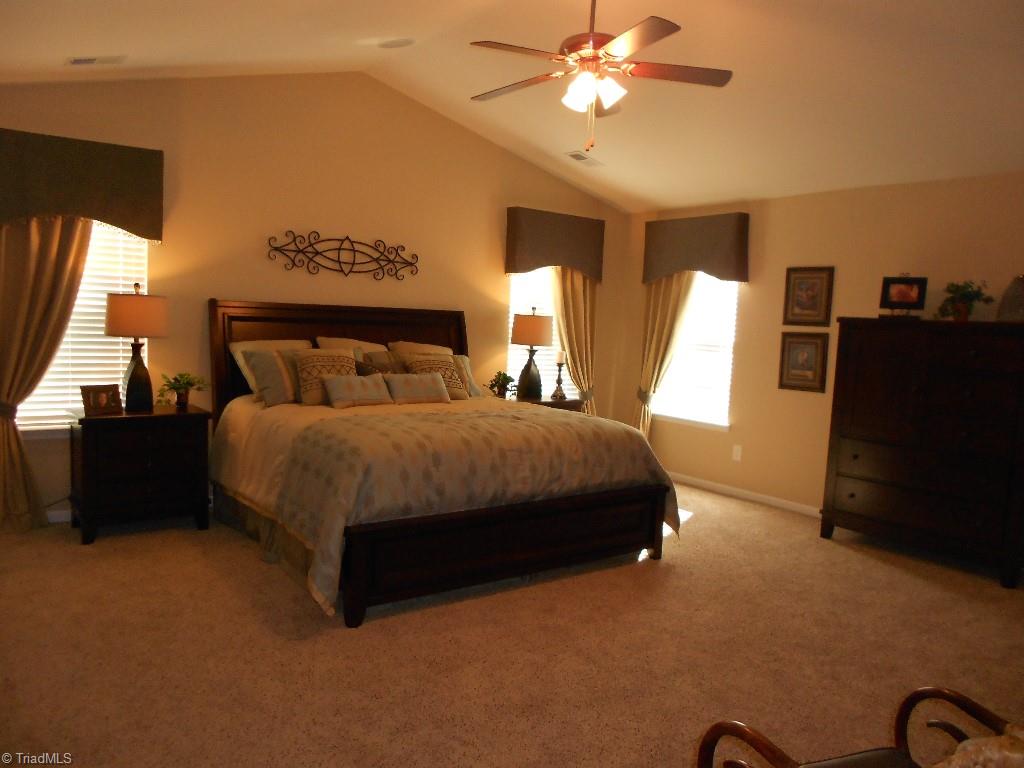 3255 Grandview Club Road Pfafftown, NC 27040 - Photo 7 of 10 Gallery Image 7