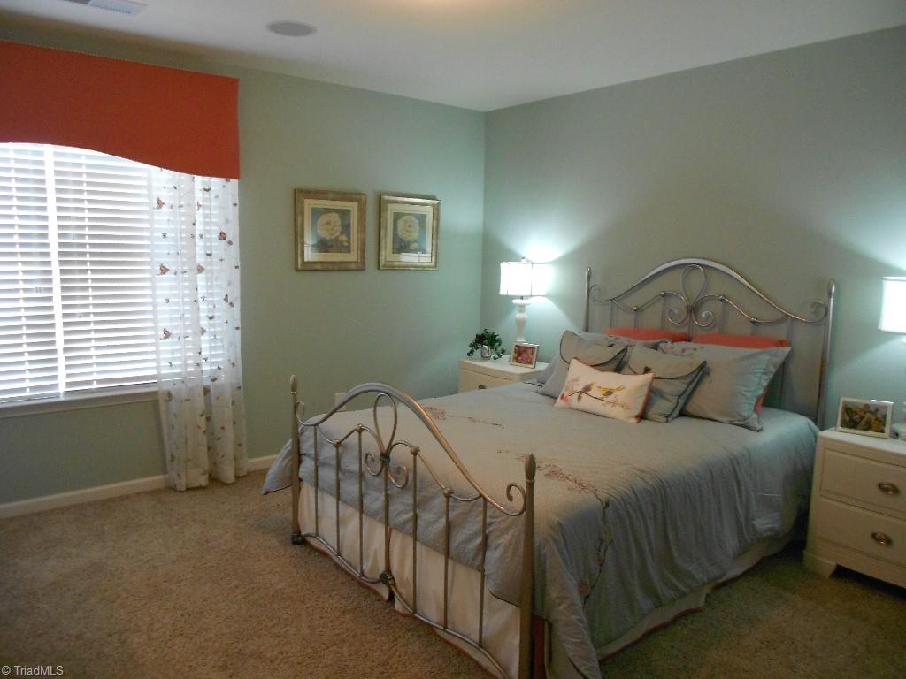 3255 Grandview Club Road Pfafftown, NC 27040 - Photo 8 of 10 Gallery Image 8