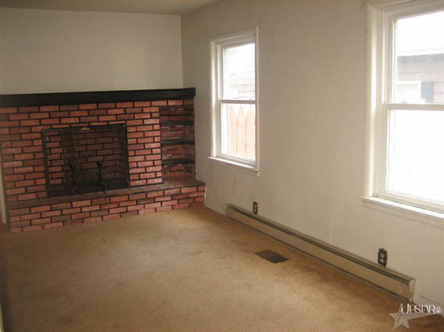 111 South 7th Street Decatur, IN 46733 - Photo 3 of 10