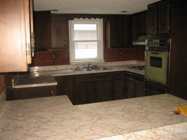 111 South 7th Street Decatur, IN 46733 - Photo 4 of 10
