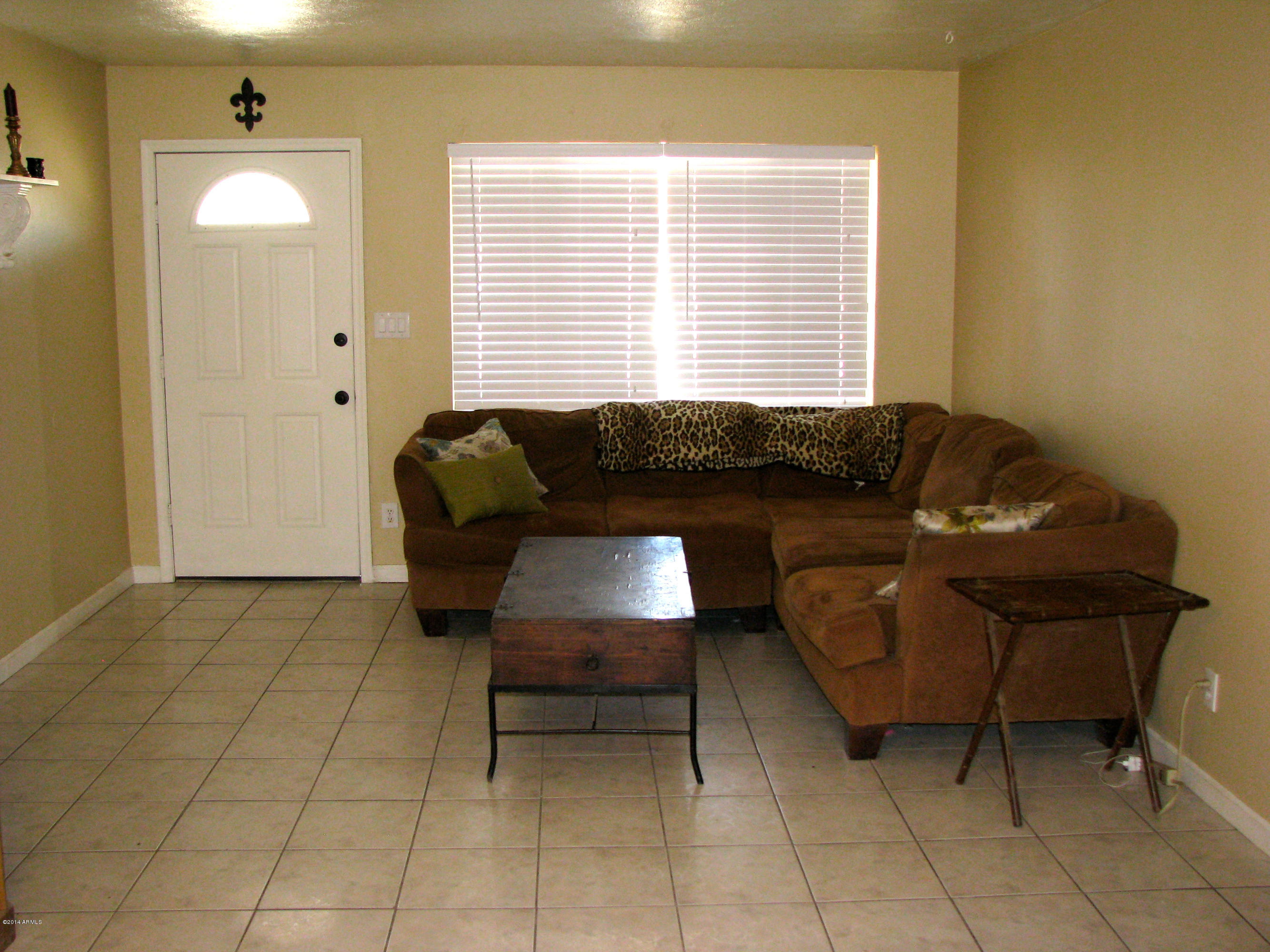 3931 West Griswold Road Phoenix, AZ 85051 - Photo 8 of 20 IMG_3929