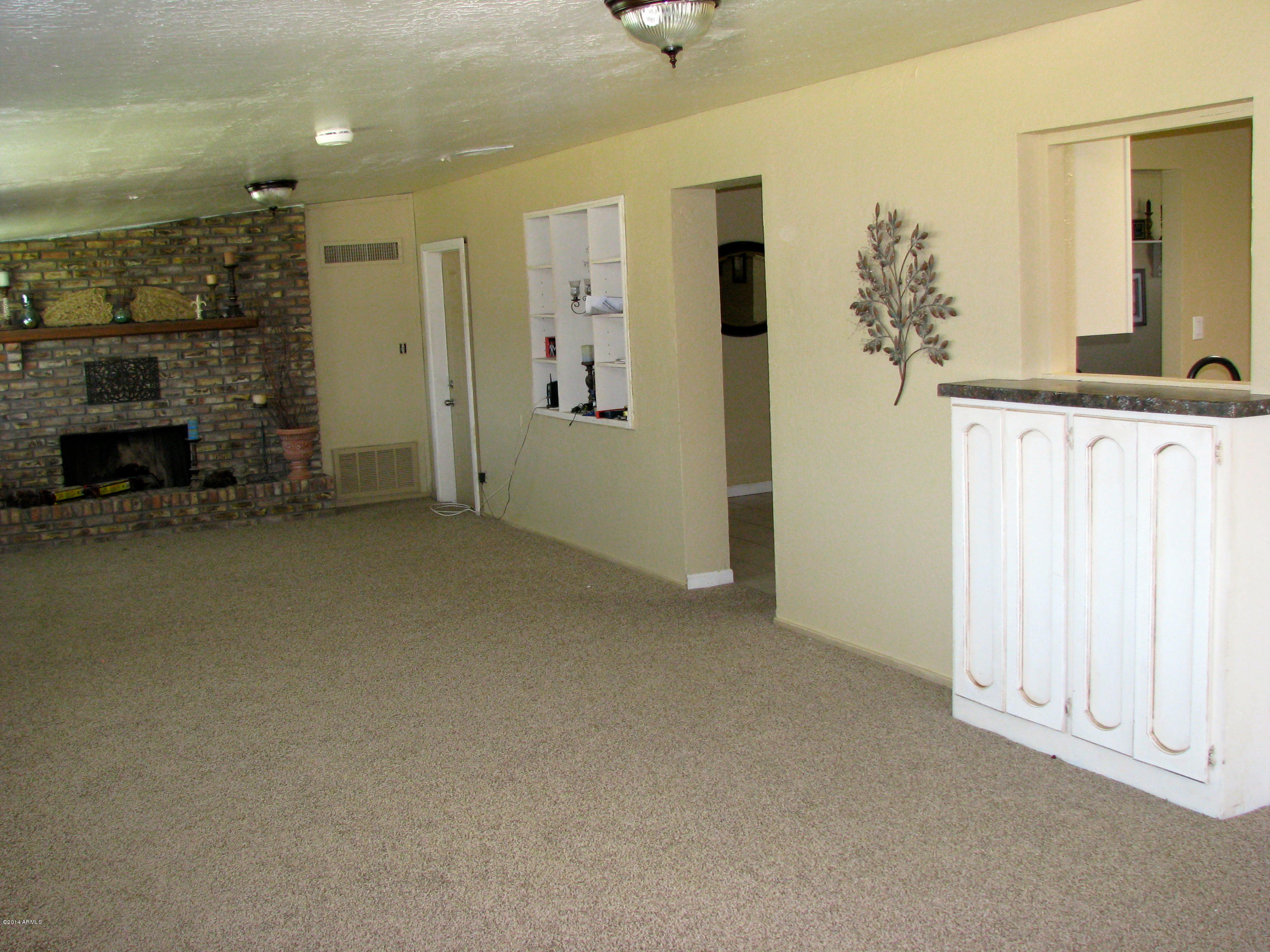 3931 West Griswold Road Phoenix, AZ 85051 - Photo 10 of 20 IMG_3925