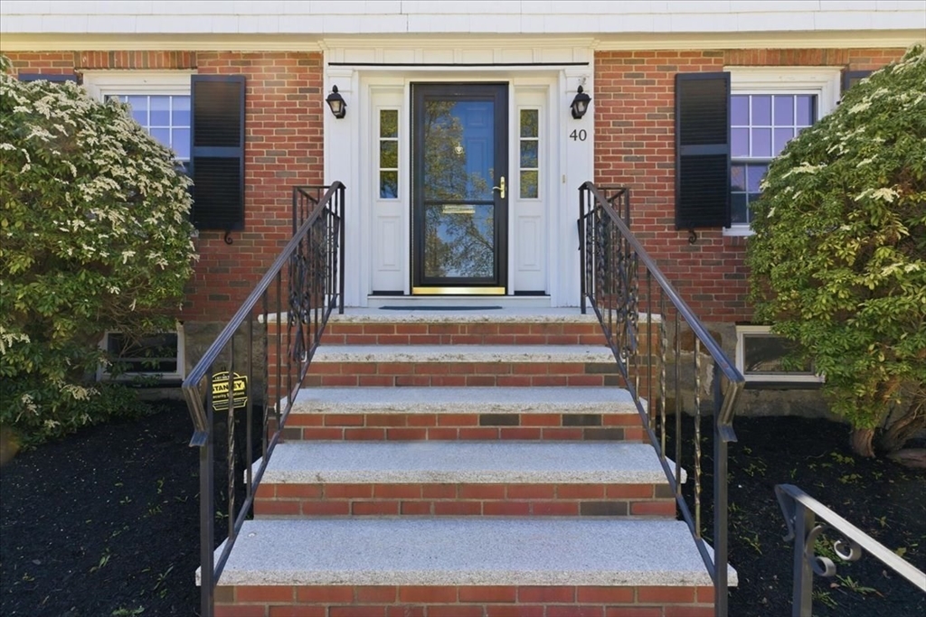 40 Woodard Road Boston, MA 02132 - Photo 3 of 27
