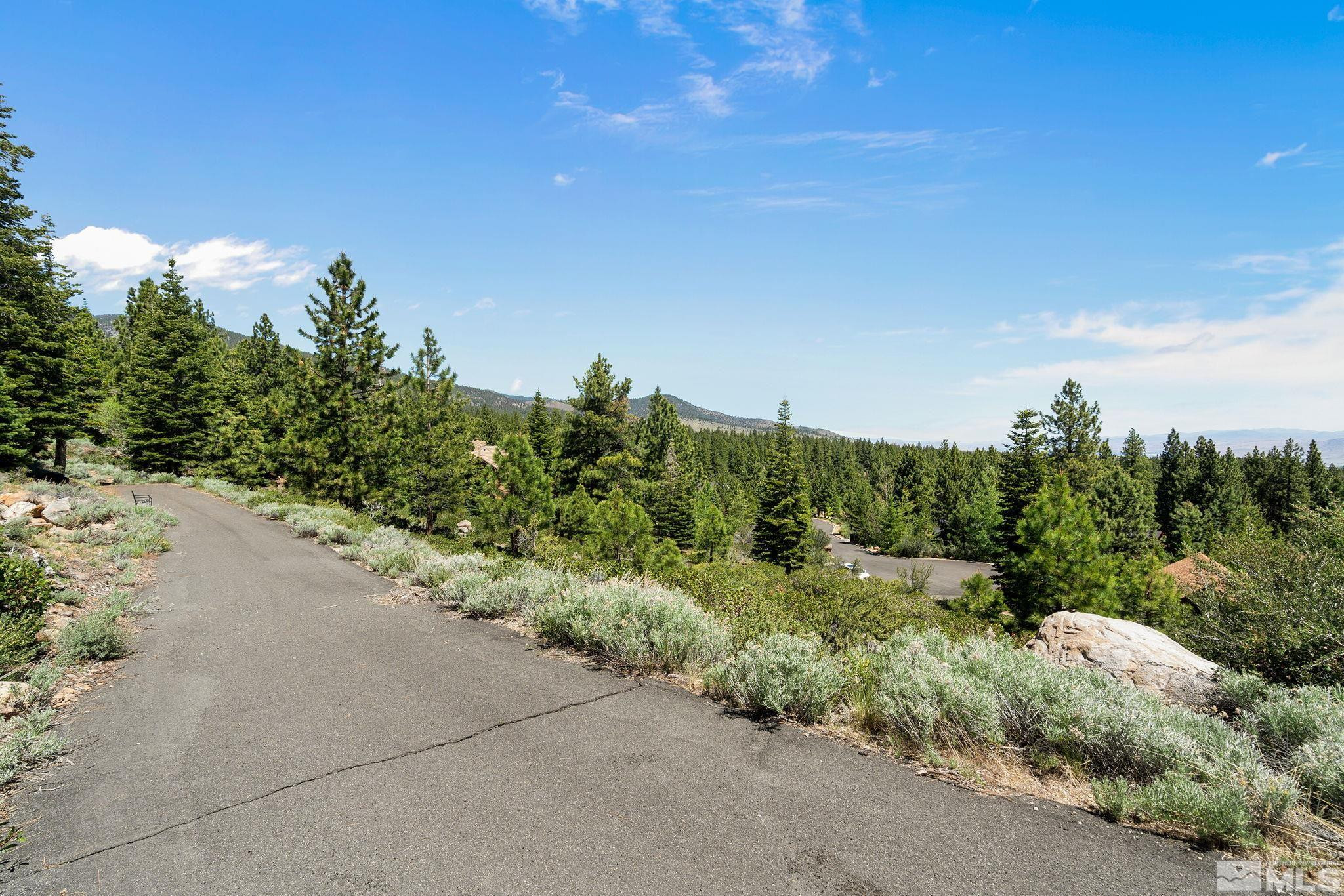 240 East Jeffrey Pine Road Reno, NV 89511 - Photo 5 of 18 Photo 5