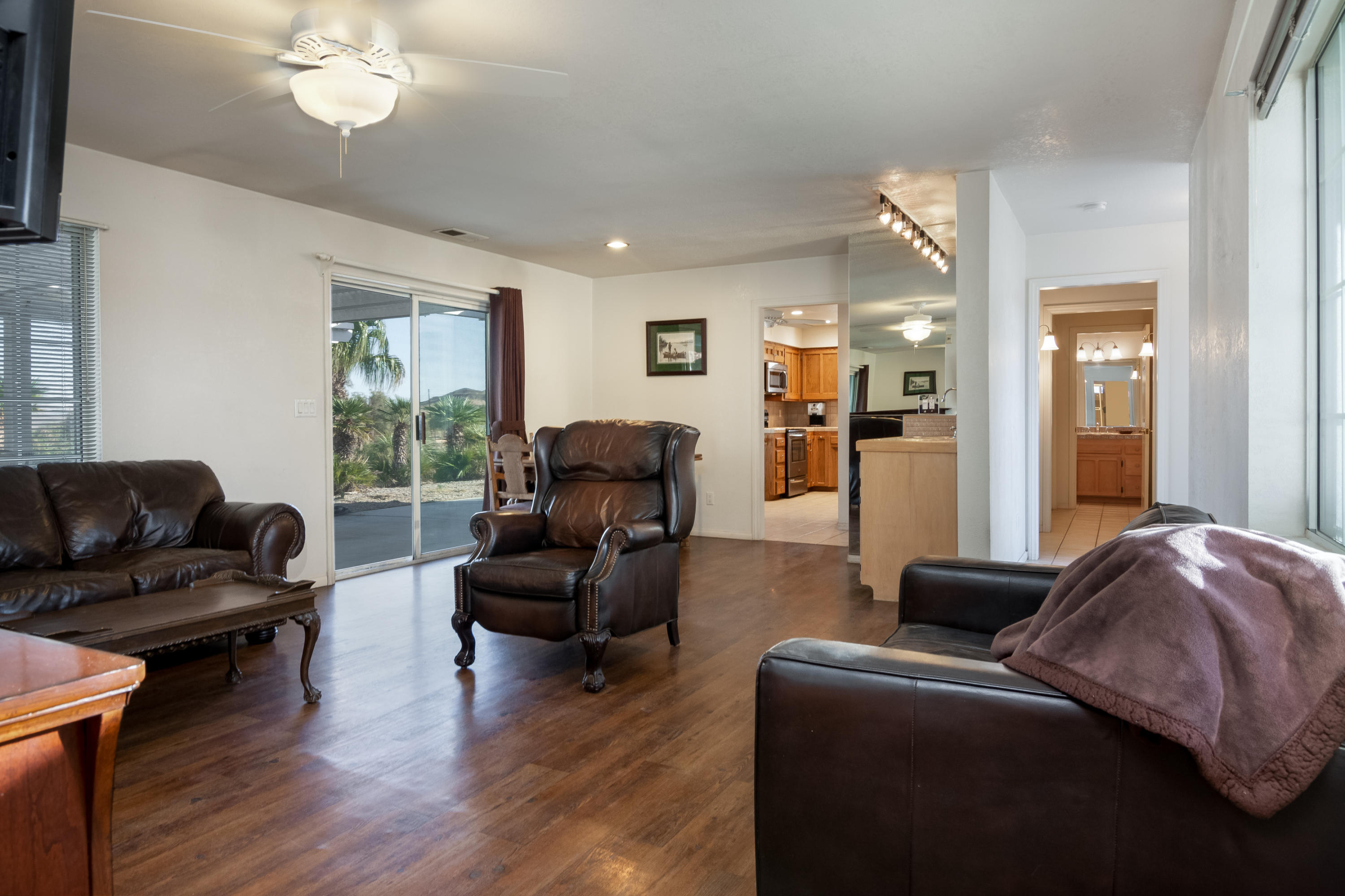 23230 Henry Road Sky Valley, CA 92241 - Photo 15 of 42 23230henryroad-hr-17
