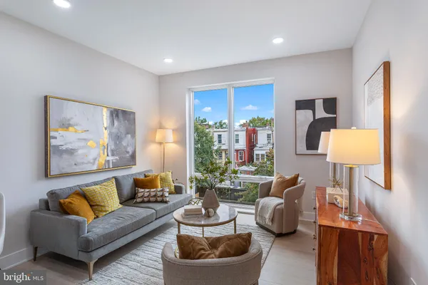 $429,990 | 1516 East Capitol Street Northeast, Unit C, Washington, DC 20003