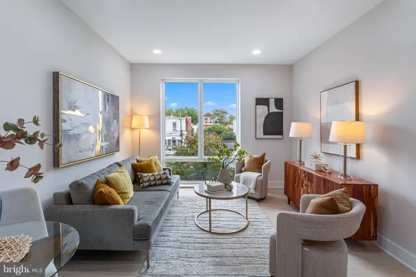 $429,990 | 1516 East Capitol Street Northeast, Unit C, Washington, DC 20003