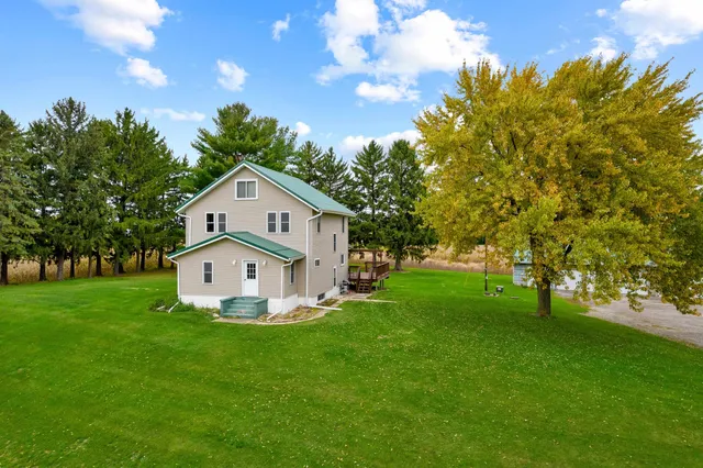 $385,000 | W10062 County Road West, Beaver Dam, WI 53916