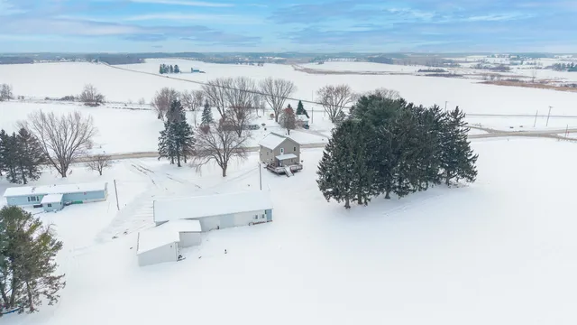 $385,000 | W10062 County Road West, Beaver Dam, WI 53916