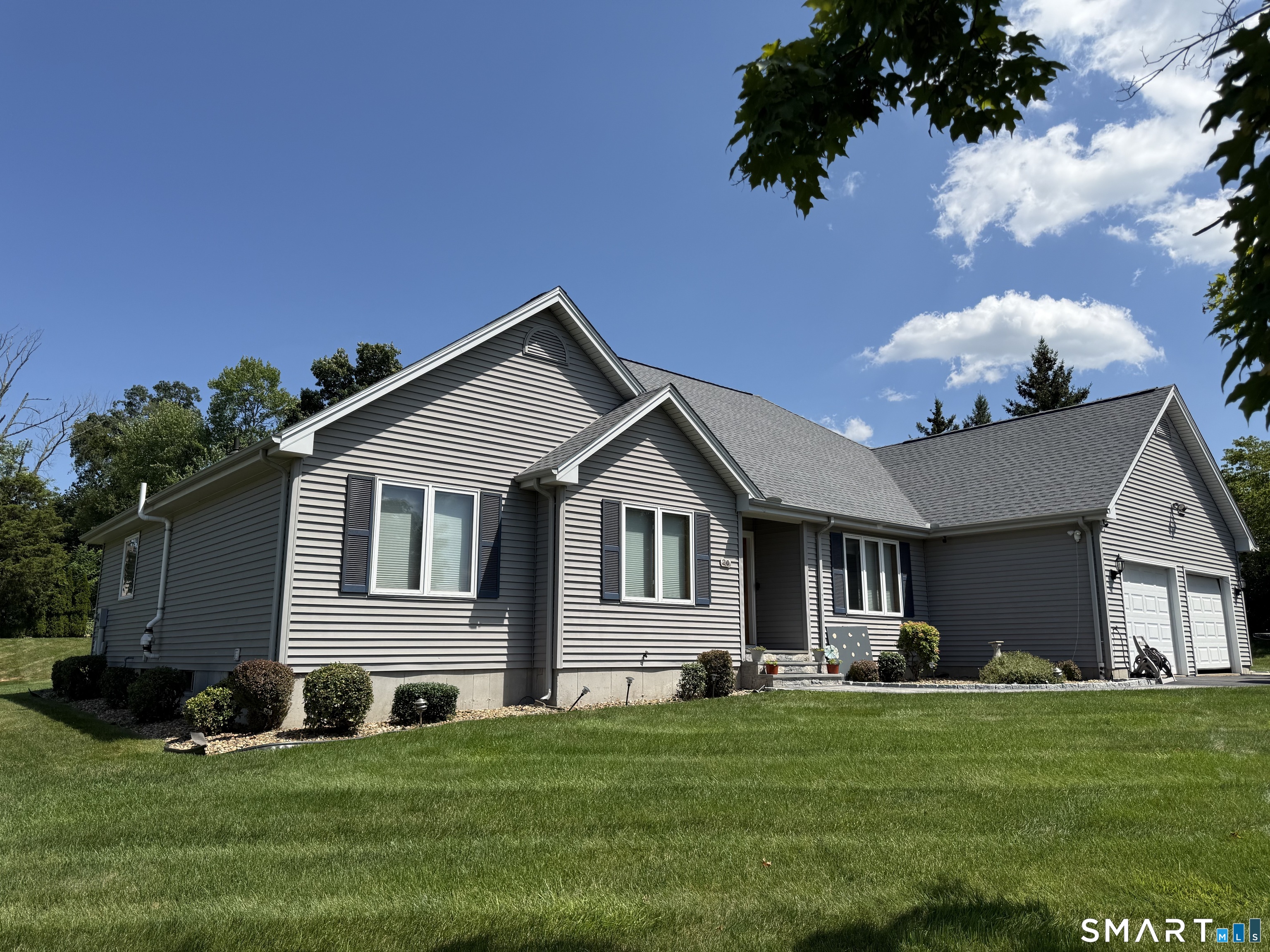 20 Ridgeview Crossing Newington, CT 06111 - Photo 2 of 2
