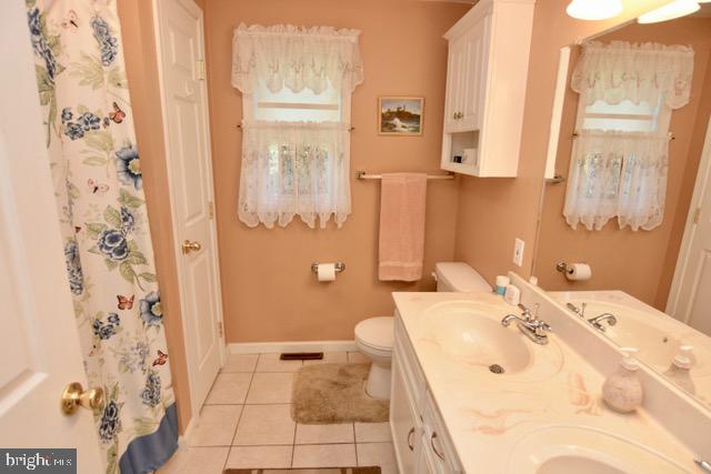 128 Aspen Avenue Sinking Spring, PA 19608 - Photo 14 of 39 Gallery Image 14