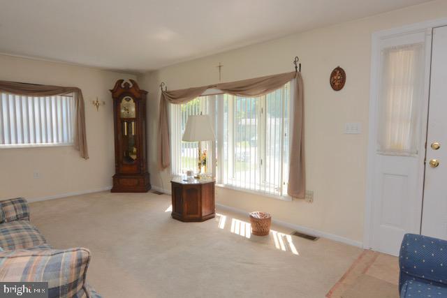 128 Aspen Avenue Sinking Spring, PA 19608 - Photo 4 of 39 Gallery Image 4
