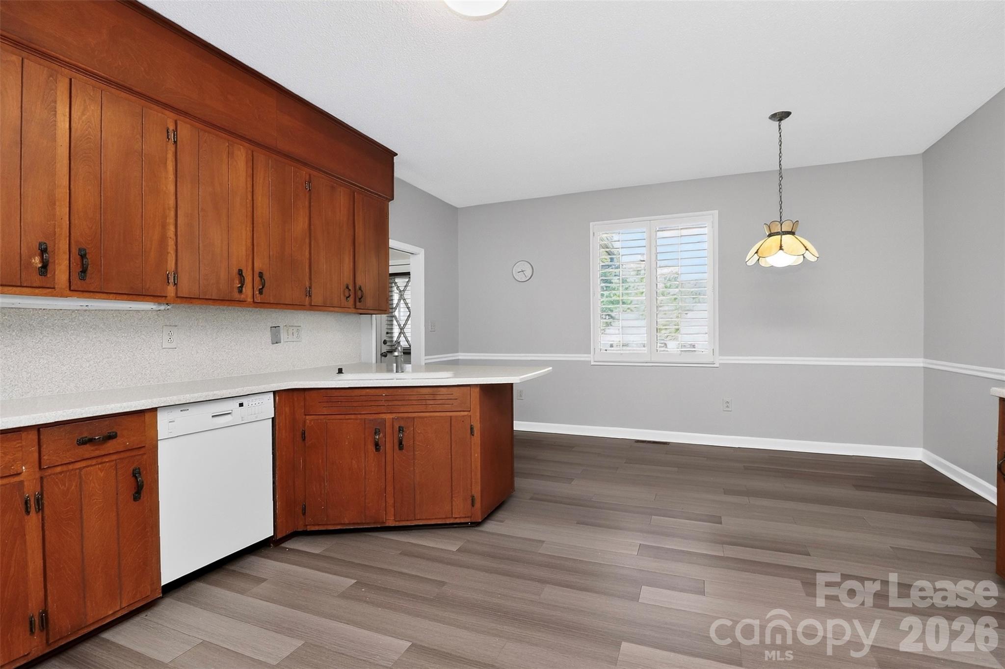 8109 Reames Road Charlotte, NC 28216 - Photo 6 of 24
