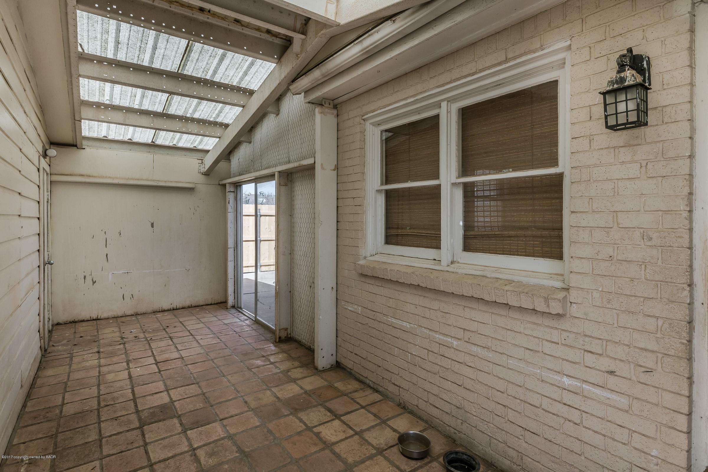 3304 Kingston Road Amarillo, TX 79106 - Photo 19 of 20 019_Breezeway_
