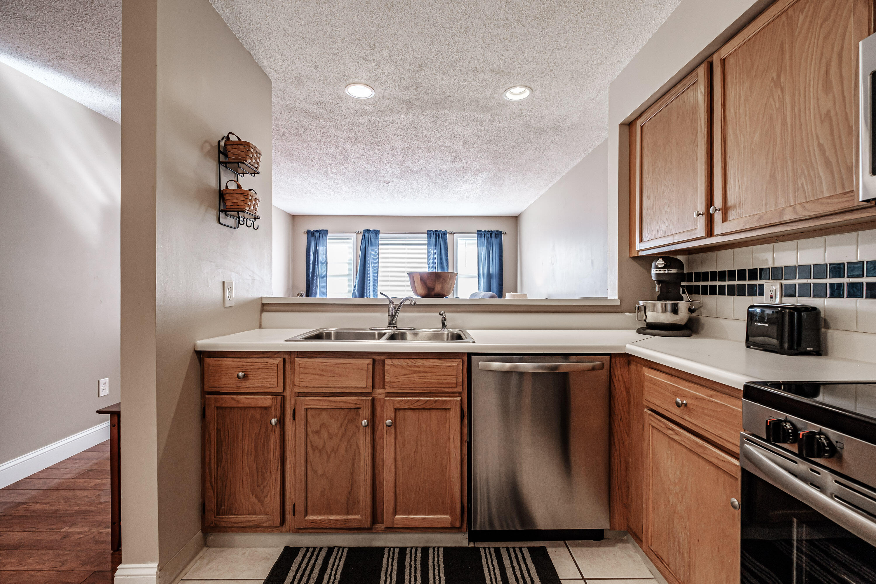 18 Smithwheel Road, Unit 22 Old Orchard Beach, ME 04064 - Photo 9 of 26 20241010gp-61014