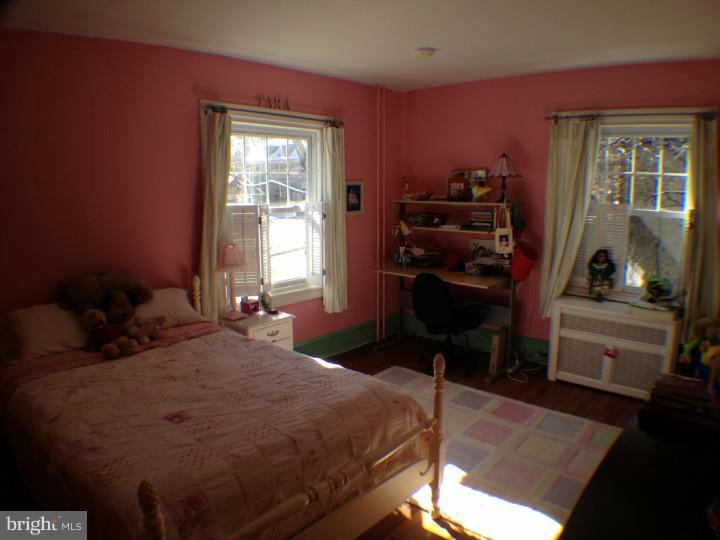 110 East Park Road Havertown, PA 19083 - Photo 15 of 24 Bedroom 3