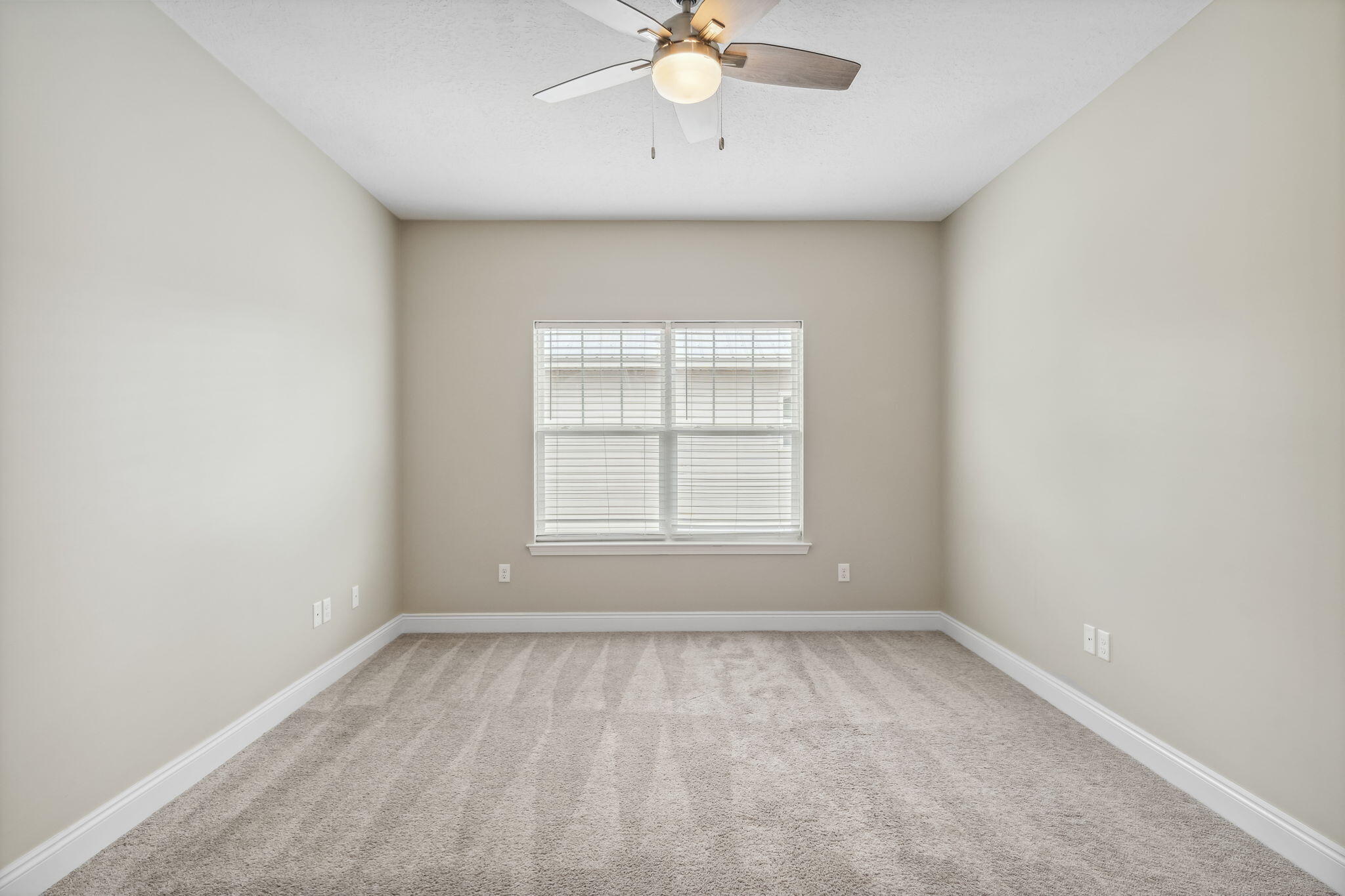 275 Indian Woman Road Santa Rosa Beach, FL 32459 - Photo 30 of 41 an empty room with a window