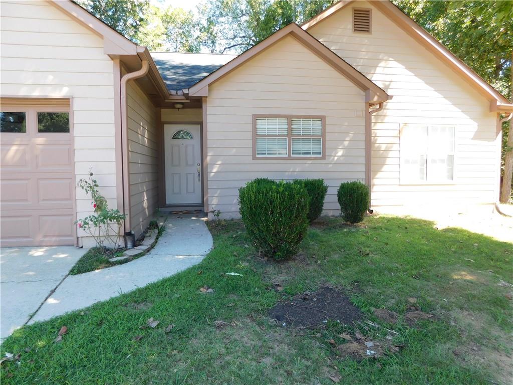 652 Ravinia Way Lawrenceville, GA 30044 - Photo 3 of 28 Gallery Image 3