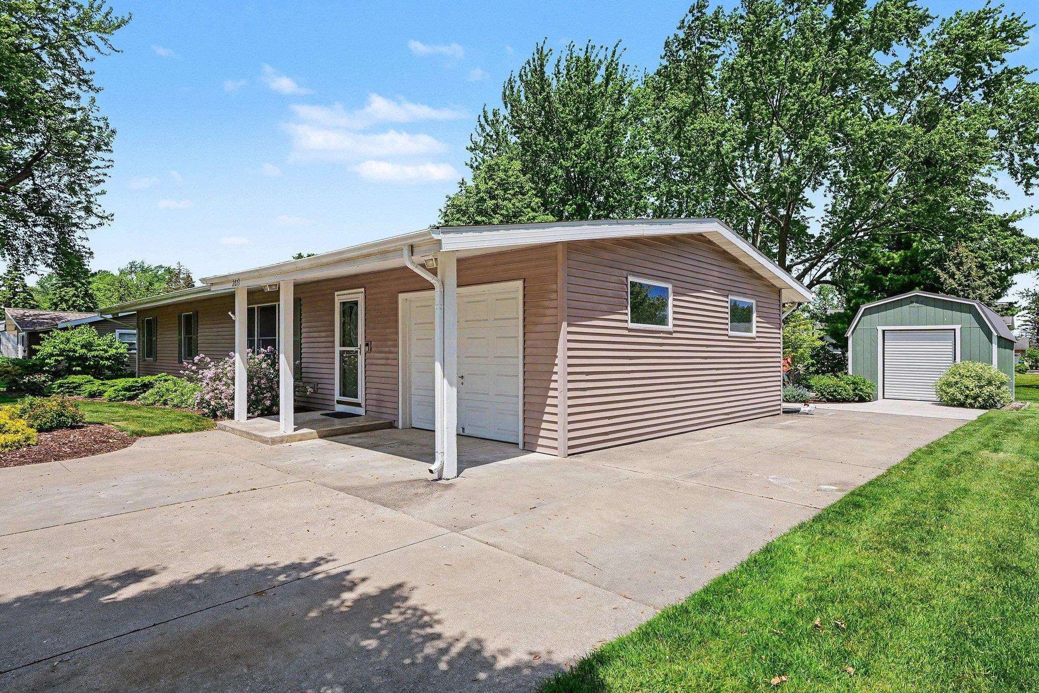 2073 Karl Road Bay City, MI 48706 - Photo 2 of 15 Gallery Image 2