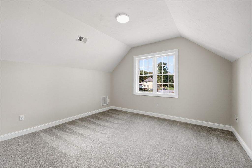 20 Willow Street Clinton, MA 01510 - Photo 18 of 28