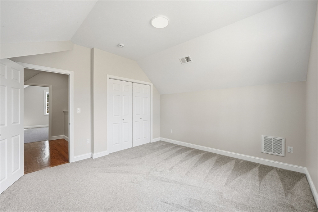 20 Willow Street Clinton, MA 01510 - Photo 19 of 28