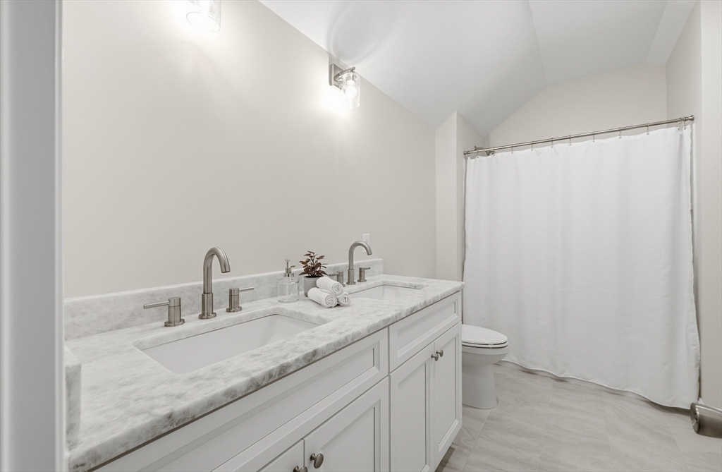 20 Willow Street Clinton, MA 01510 - Photo 22 of 28