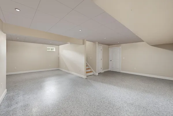 $650,000 | 20 Willow Street, Clinton, MA 01510