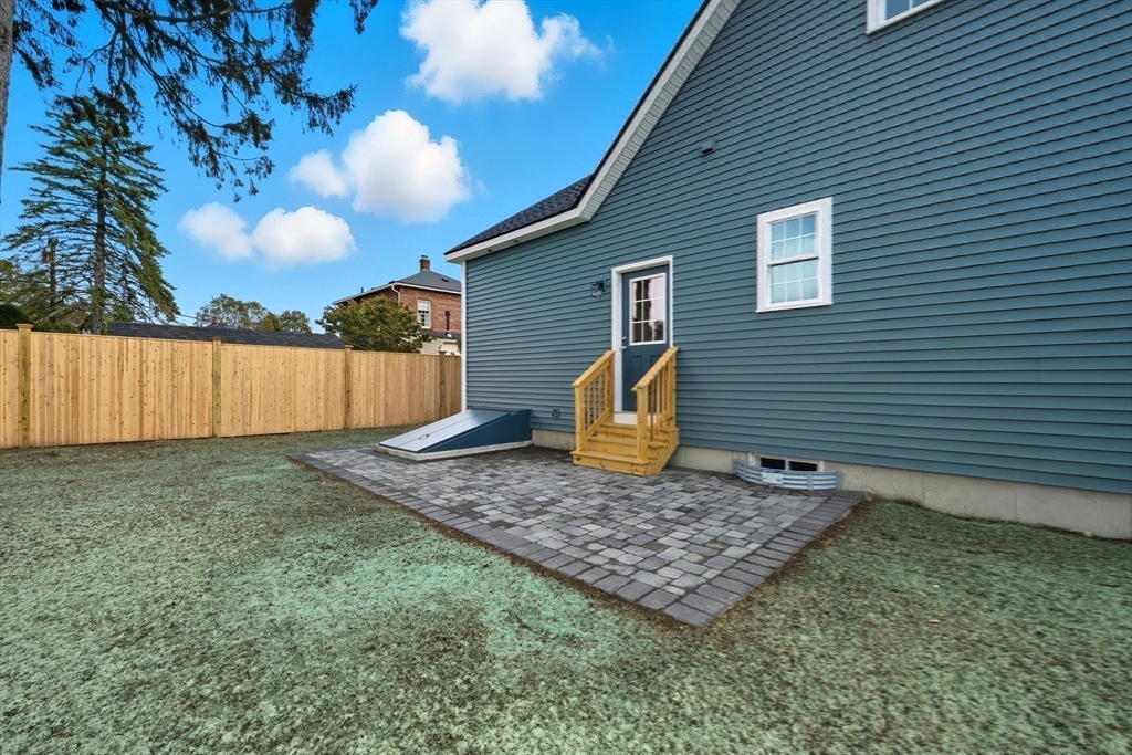 20 Willow Street Clinton, MA 01510 - Photo 28 of 28