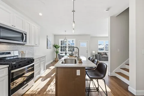 $650,000 | 20 Willow Street, Clinton, MA 01510