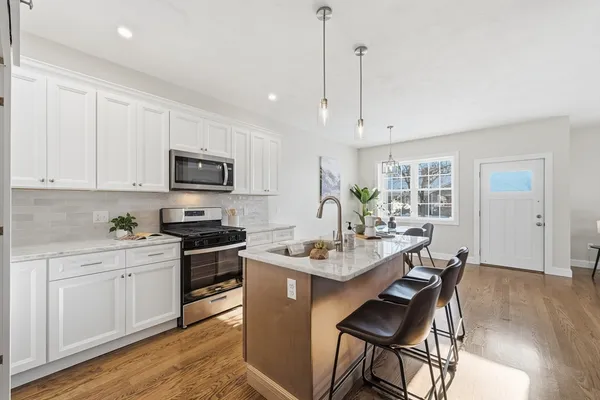 $650,000 | 20 Willow Street, Clinton, MA 01510