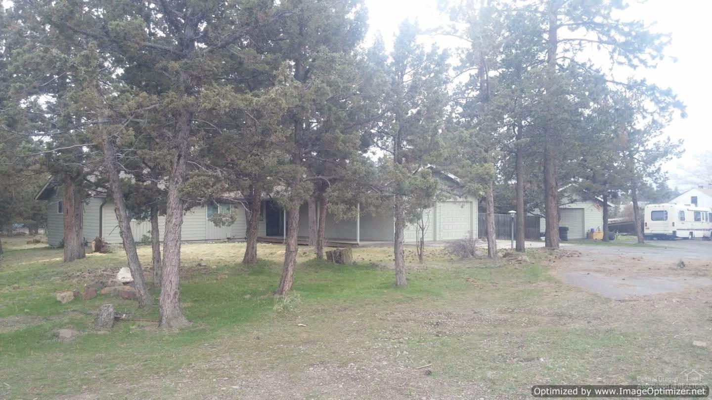 20761 Southeast Reed Market Road Bend, OR 97702 - Photo 3 of 16 Additional Photo