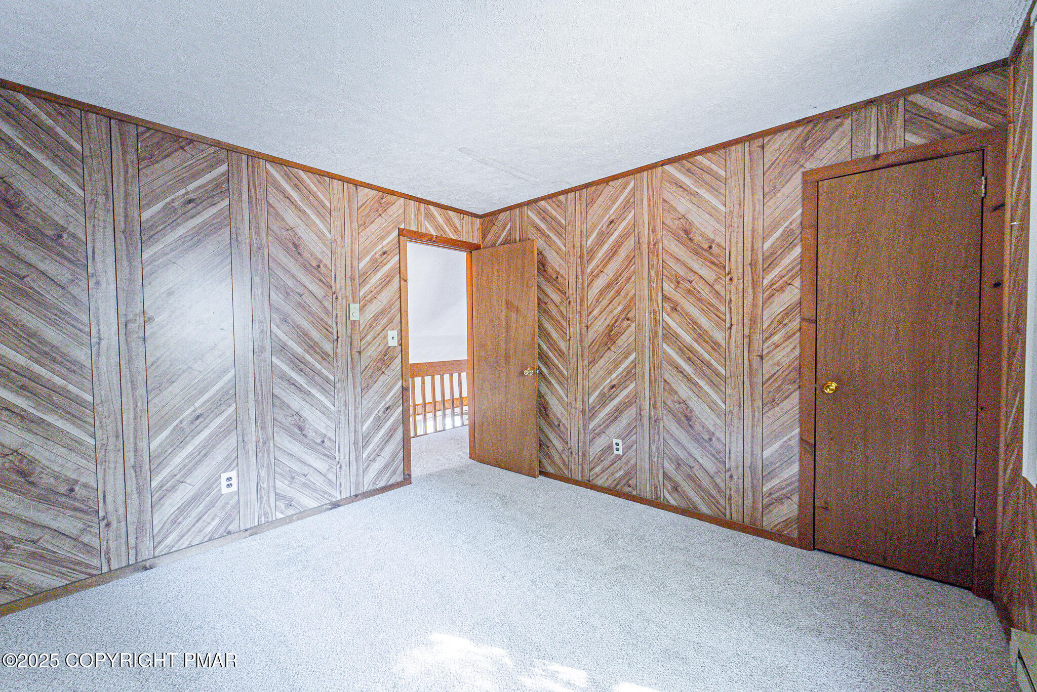 1562 Oak Lane Bushkill, PA 18324 - Photo 22 of 27 a view of front door
