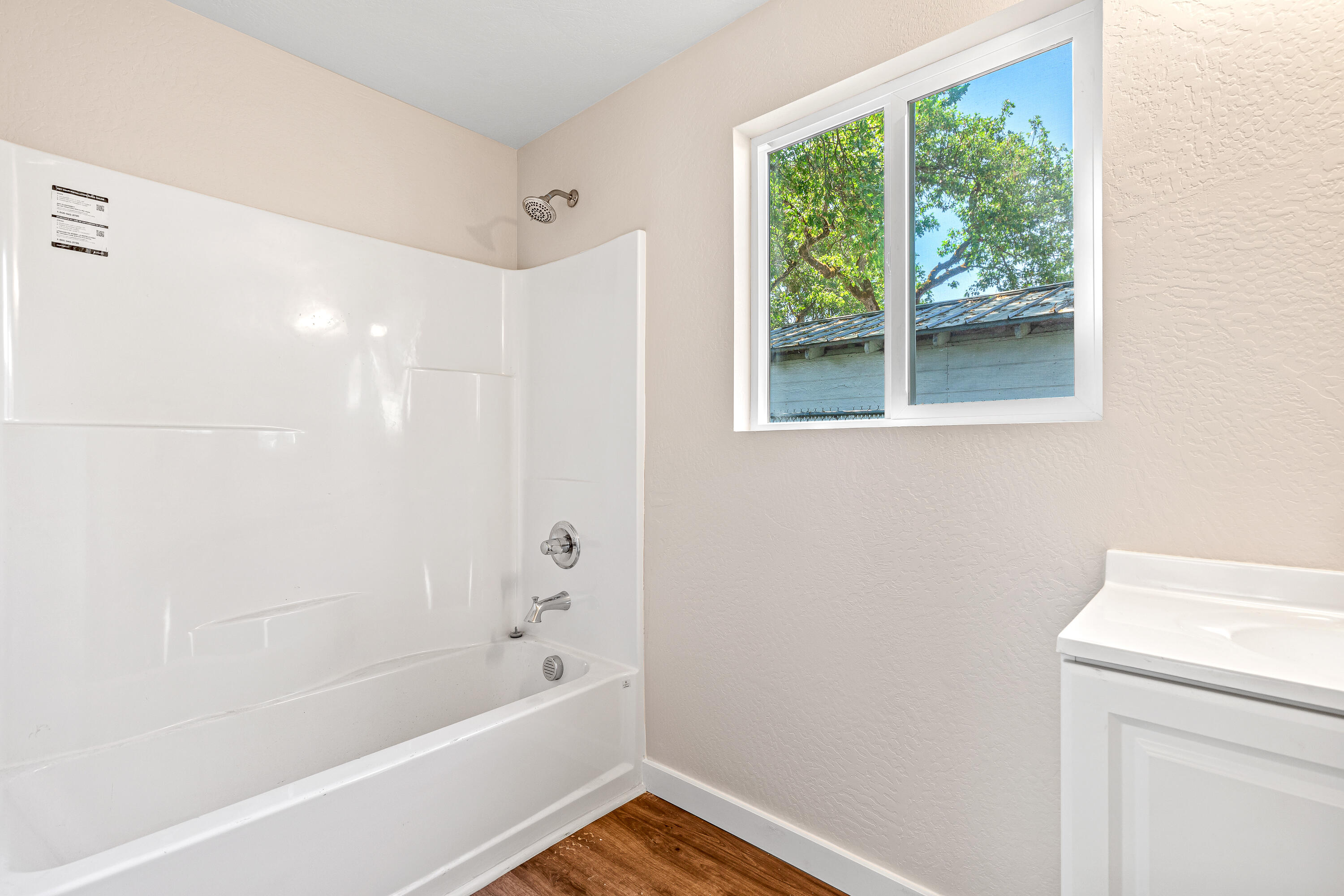 52 Oak Grove Road Medford, OR 97501 - Photo 19 of 41 9R9A9604