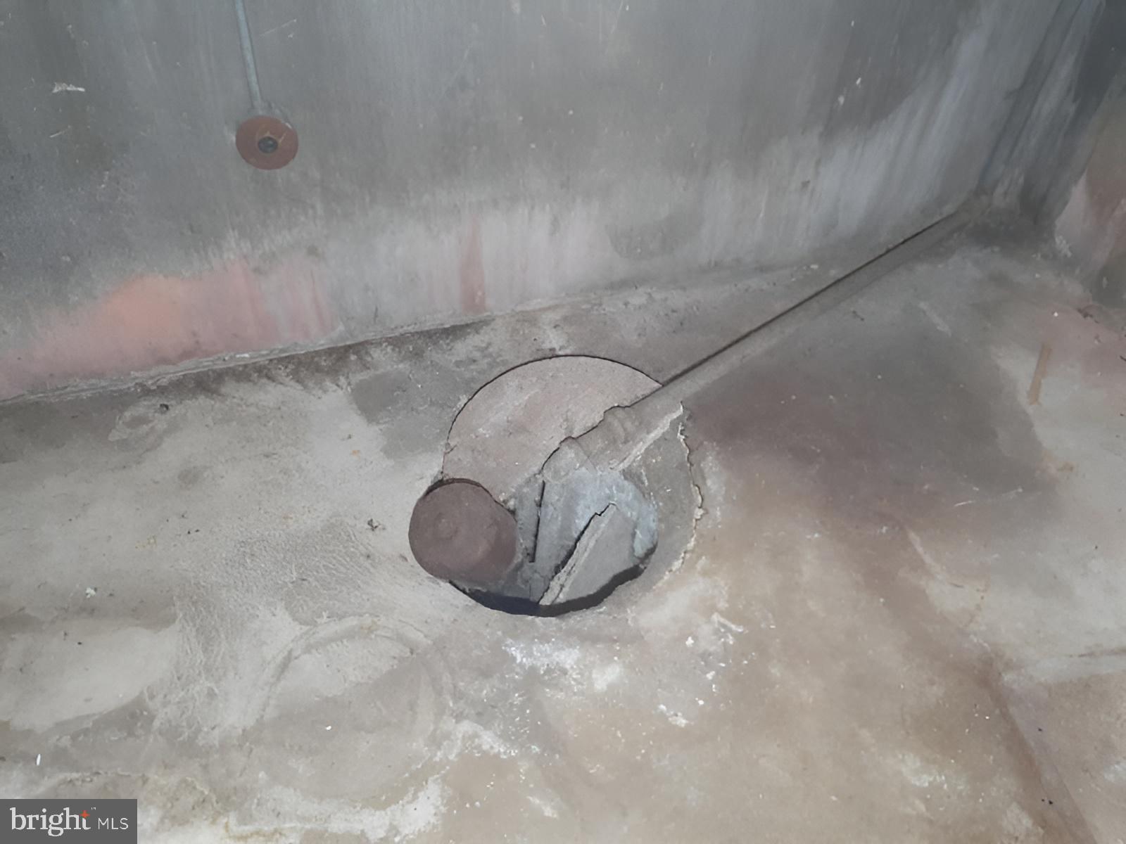 5619 Wesley Avenue Baltimore, MD 21207 - Photo 17 of 39