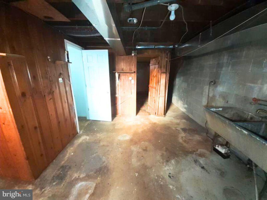 5619 Wesley Avenue Baltimore, MD 21207 - Photo 18 of 29 a view of hallway