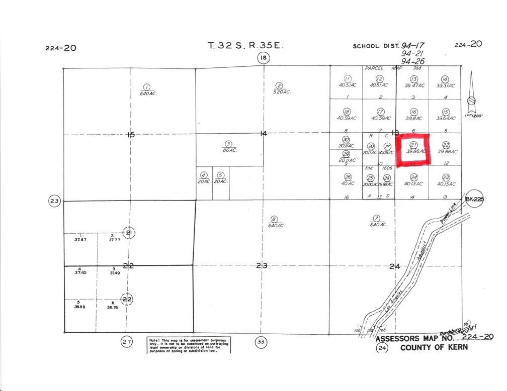 a black and white photo of a wall