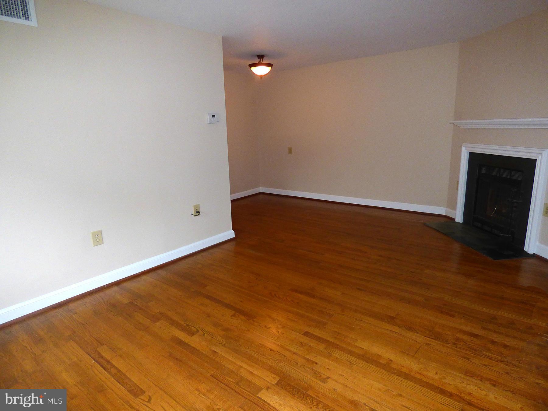 2600 Tunlaw Road Northwest, Unit 3 Washington, DC 20007 - Photo 5 of 6 Living Room