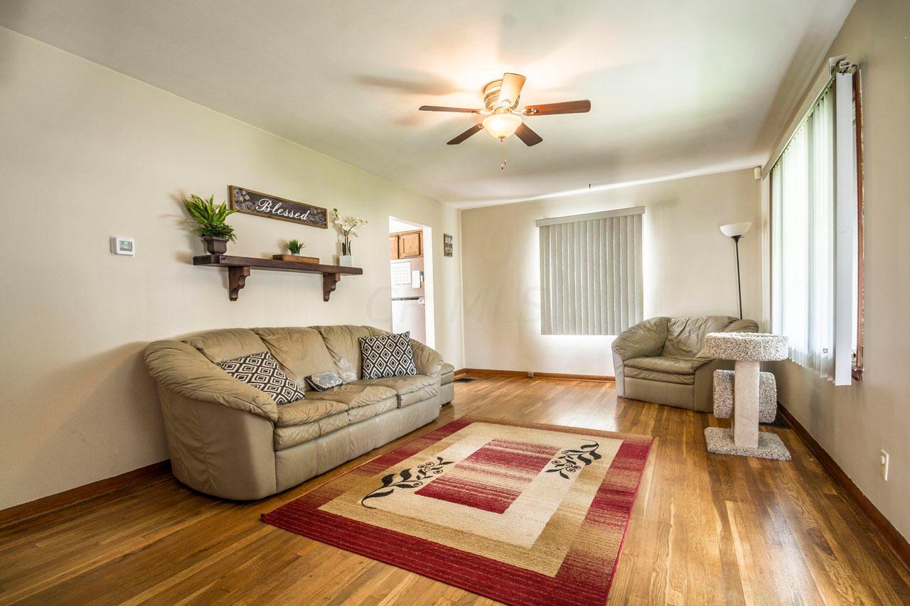 814 Elaine Road Columbus, OH 43213 - Photo 3 of 33 Gallery Image 3