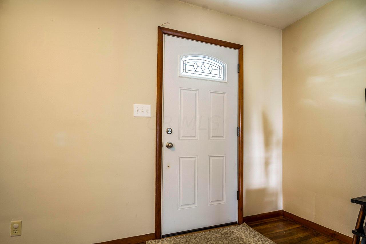 814 Elaine Road Columbus, OH 43213 - Photo 5 of 33 Gallery Image 5