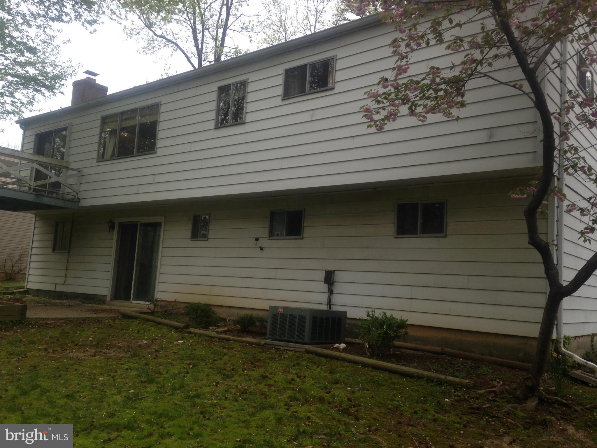 9113 Friar Road Fort Washington, MD 20744 - Photo 5 of 24 Exterior (Rear)