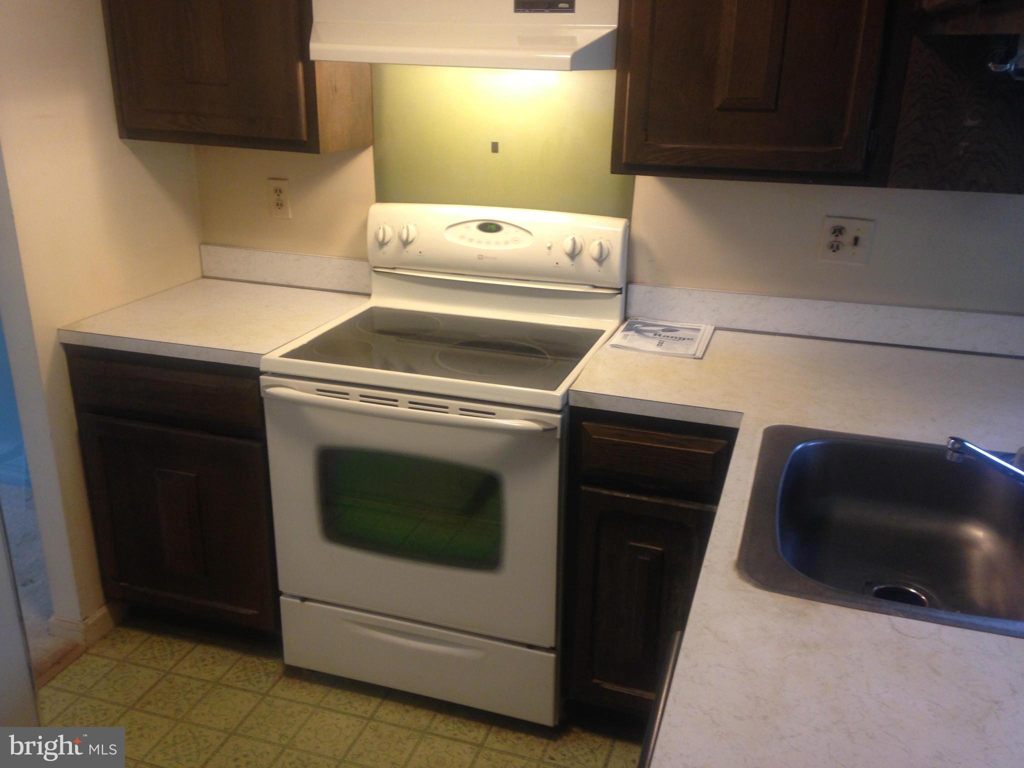 9113 Friar Road Fort Washington, MD 20744 - Photo 7 of 24 Kitchen