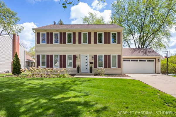 $715,000 | 1120 Summit Hills Lane, Naperville, IL 60563
